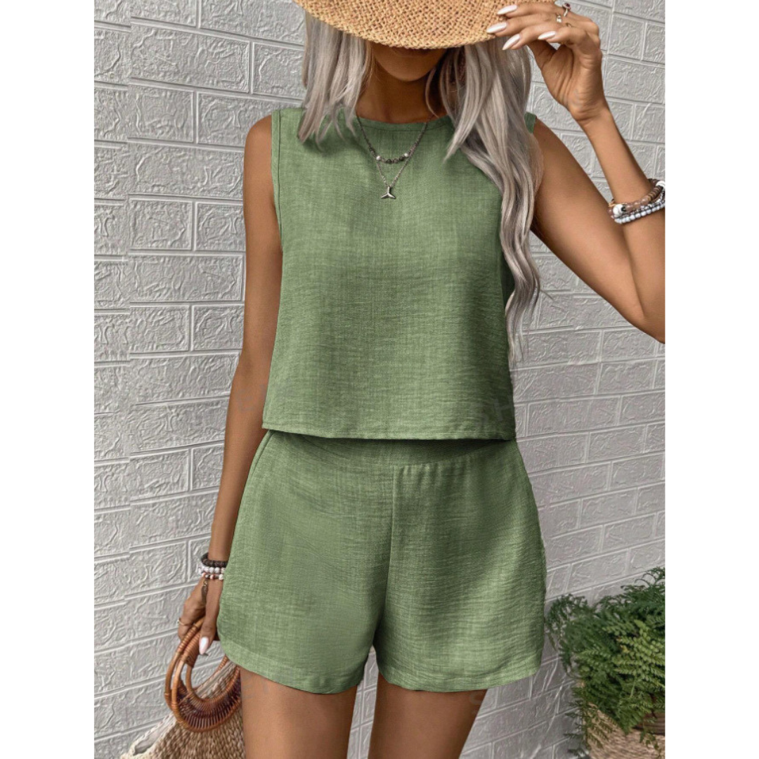 AVAMARI – Comfy Crew Neck Outdoor Outfit