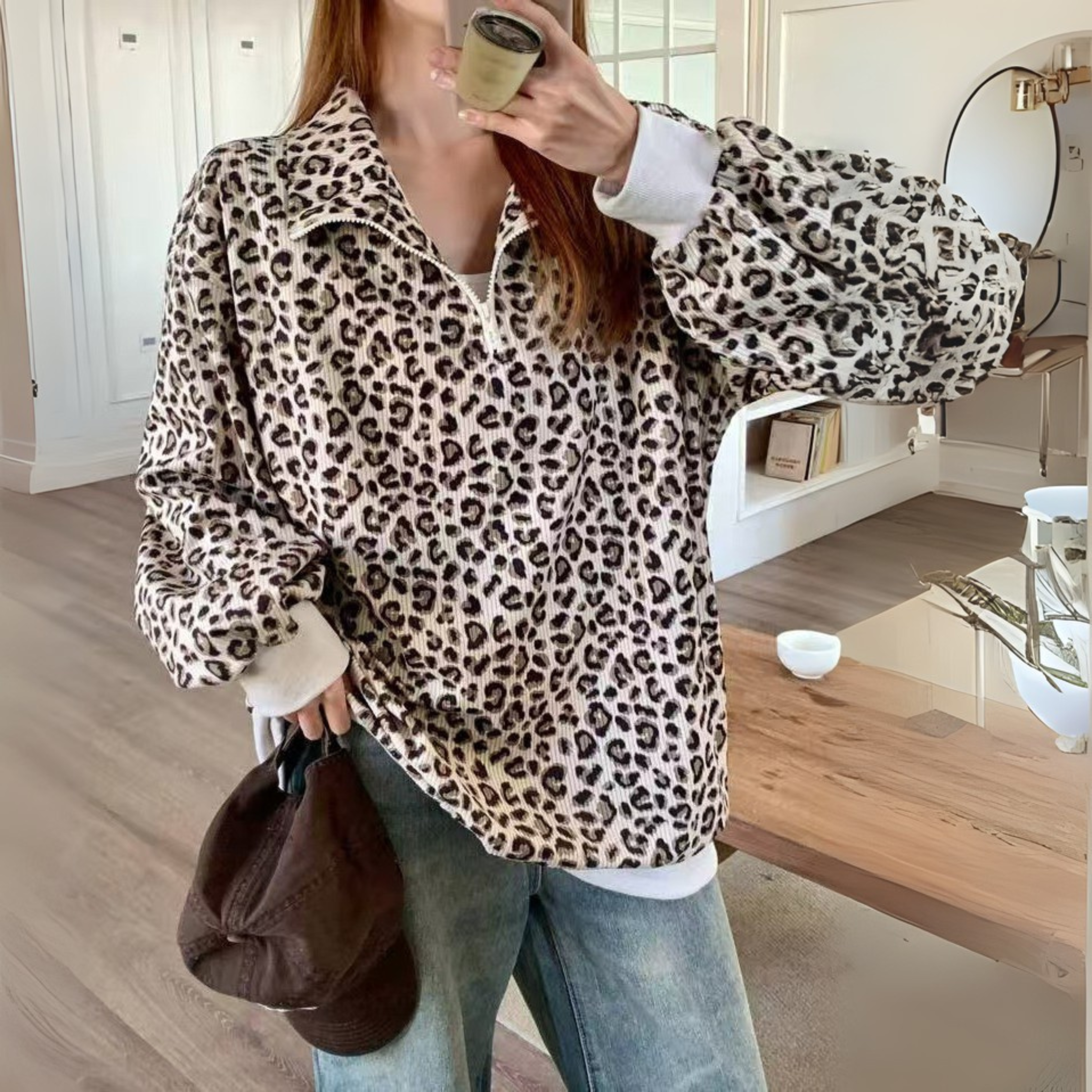 MINDI - Cozy Leopard Print Sweatshirt