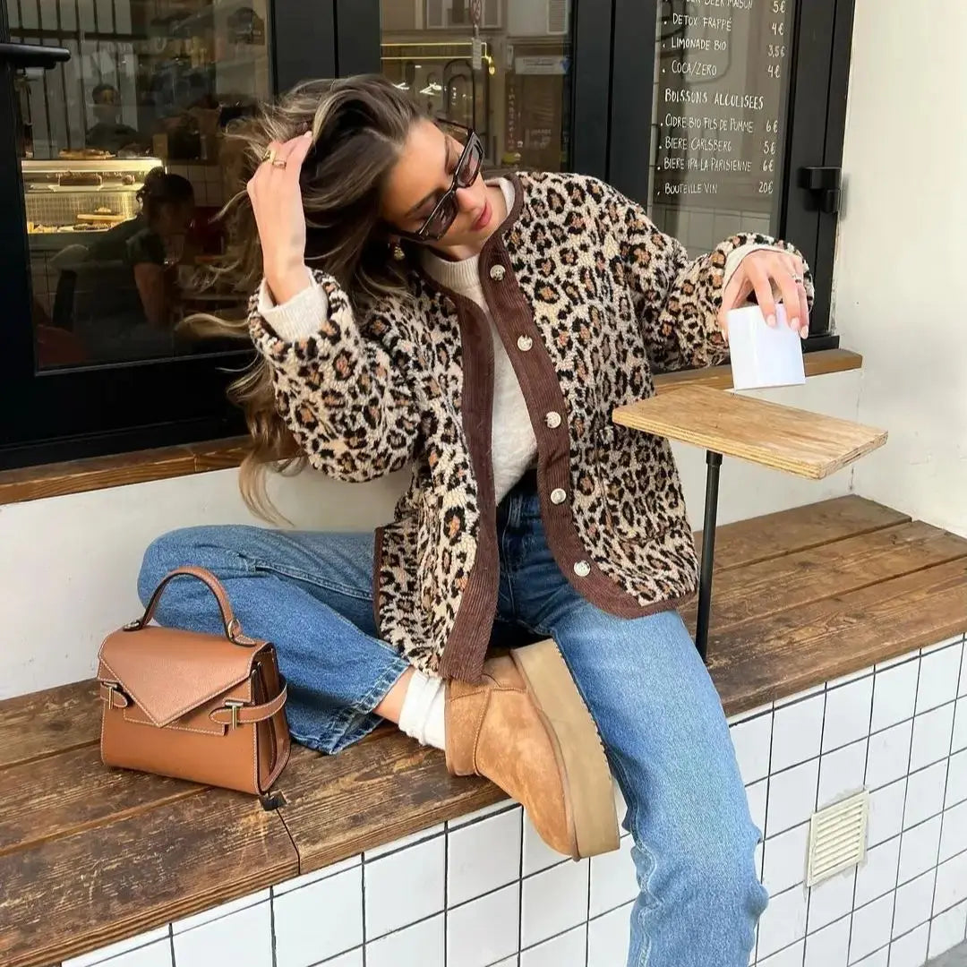 LYDIA | Chic Leopard Cardigan