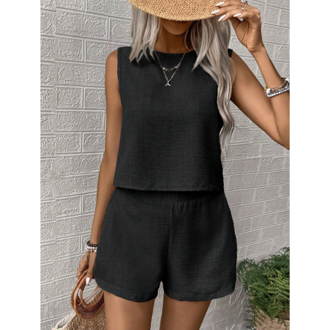 AVAMARI – Comfy Crew Neck Outdoor Outfit